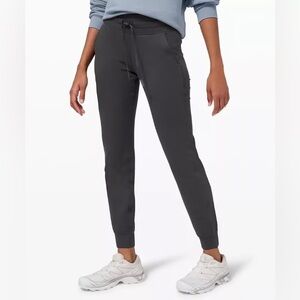 Lululemon ready to rulu jogger